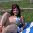 Arabelle Raphael in 'BTS Episode 24'