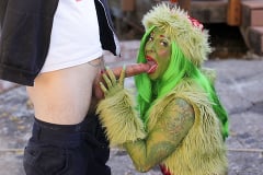 Joanna Angel - How The Grinch Gaped Christmas - Chapter 4 | Picture (5)