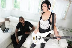 Nikki Hearts - All About That Bass | Picture (3)