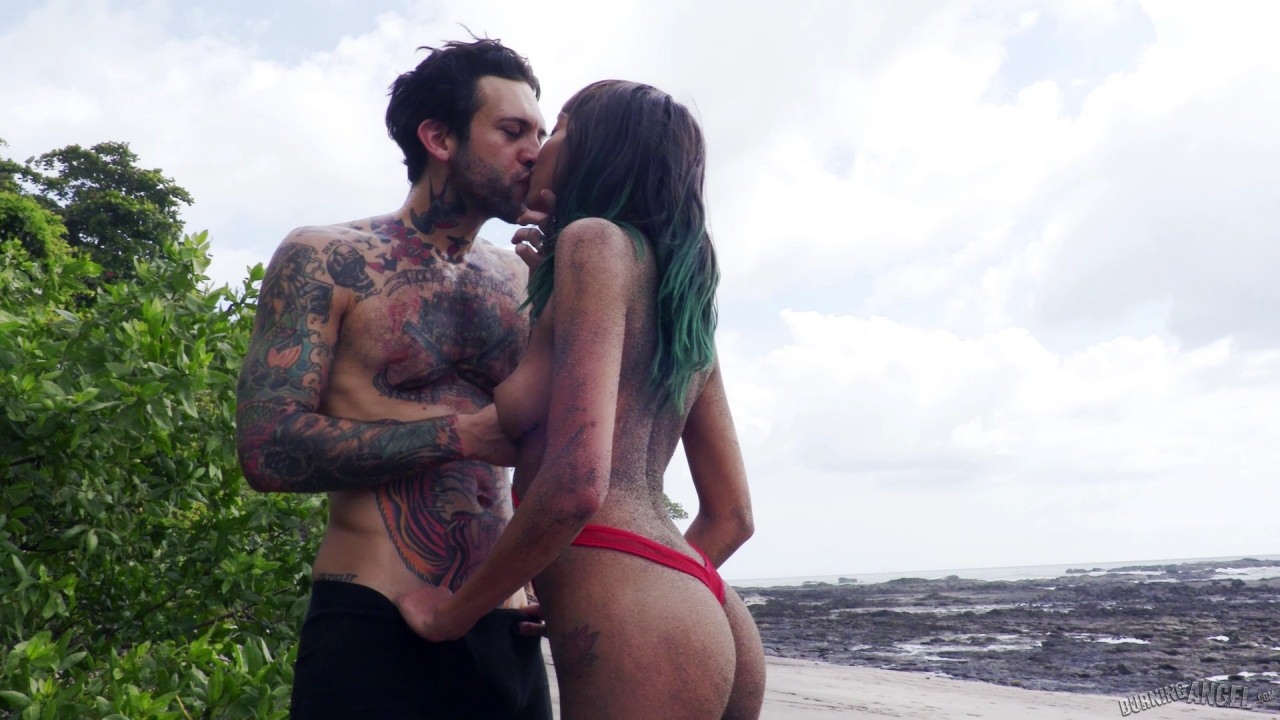 Fucking Young Whores On Vacation - Janice and Small Hands