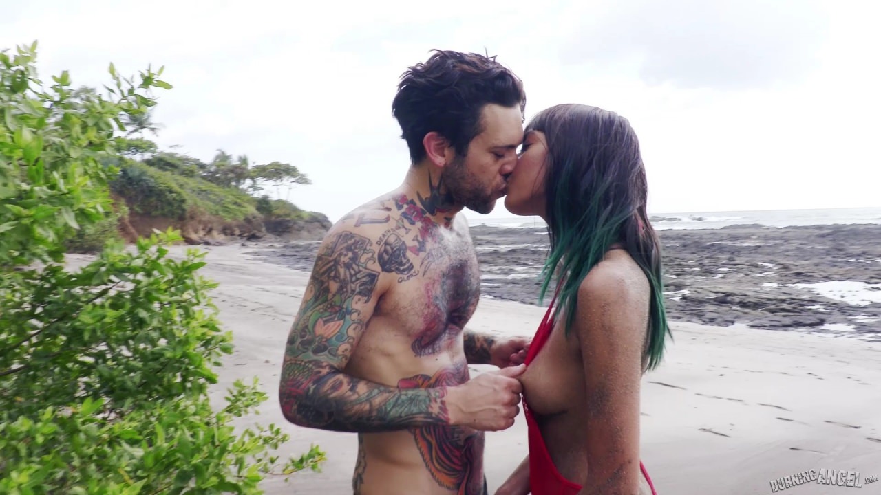 Fucking Young Whores On Vacation - Janice and Small Hands