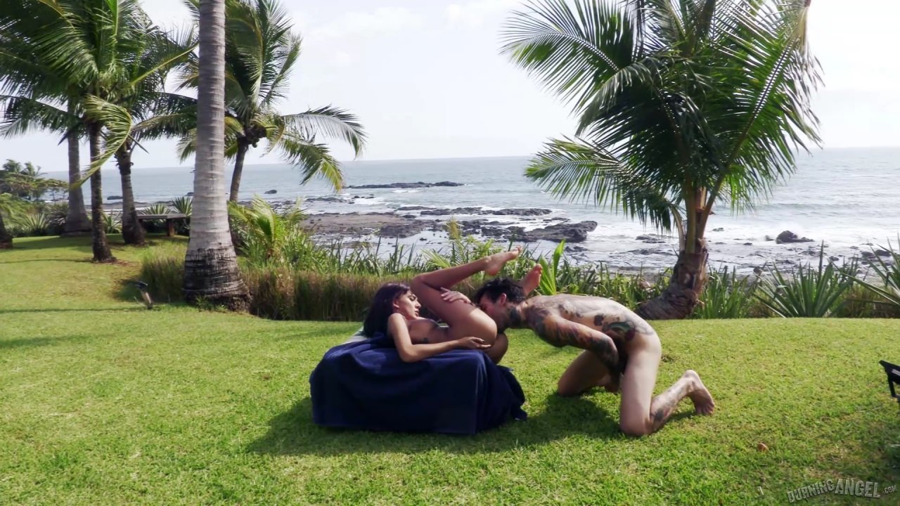 Fucking Young Whores On Vacation - Janice and Small Hands