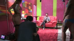 Kelly Chaos - BTS Episode 38 | Picture (10)