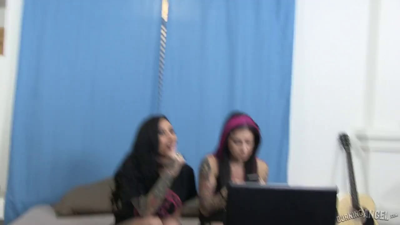 Live Webcam Archives - Episode 11