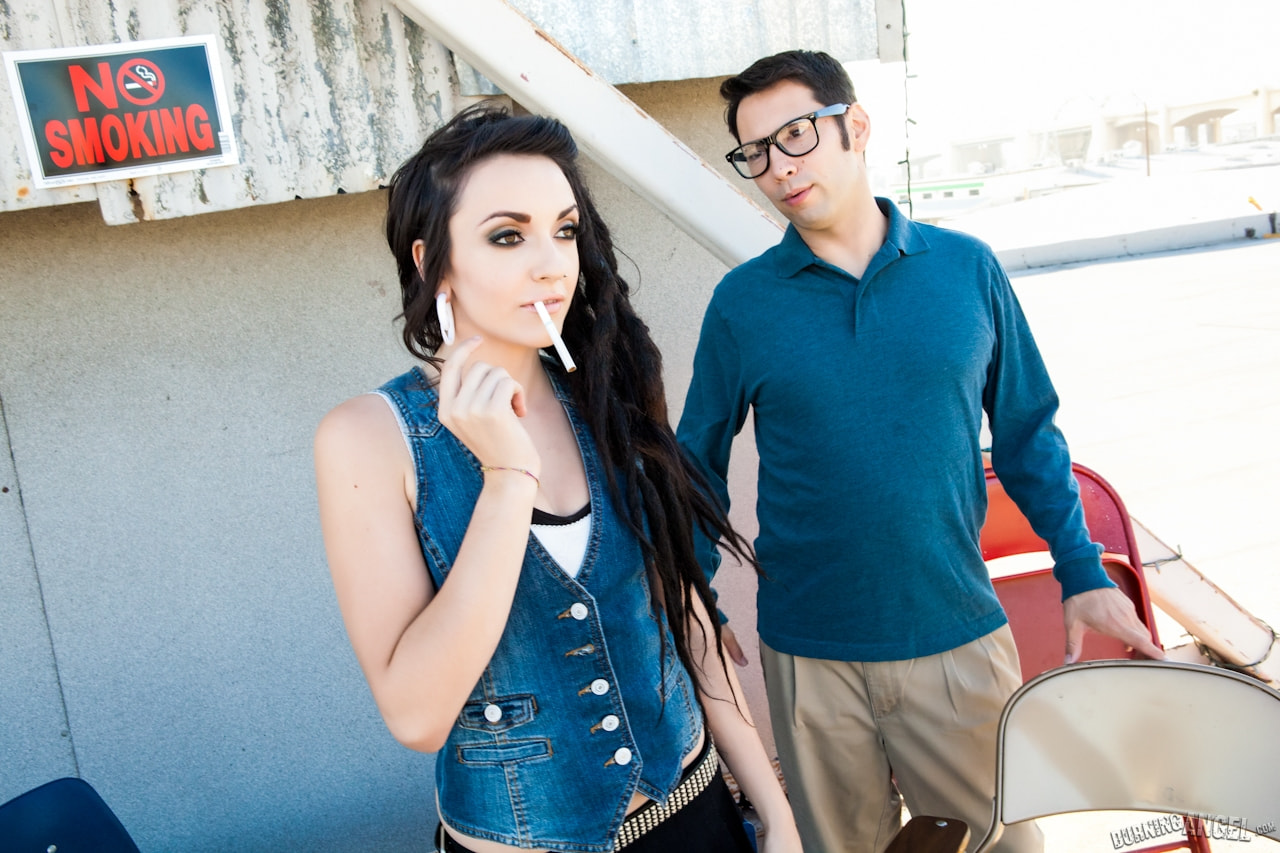 Cool Kids Smoke Cigarettes!