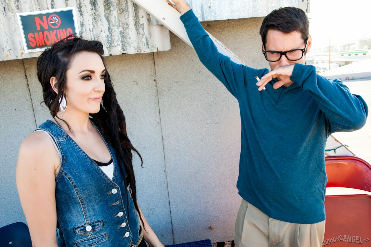 Cool Kids Smoke Cigarettes!