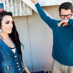 Cool Kids Smoke Cigarettes!